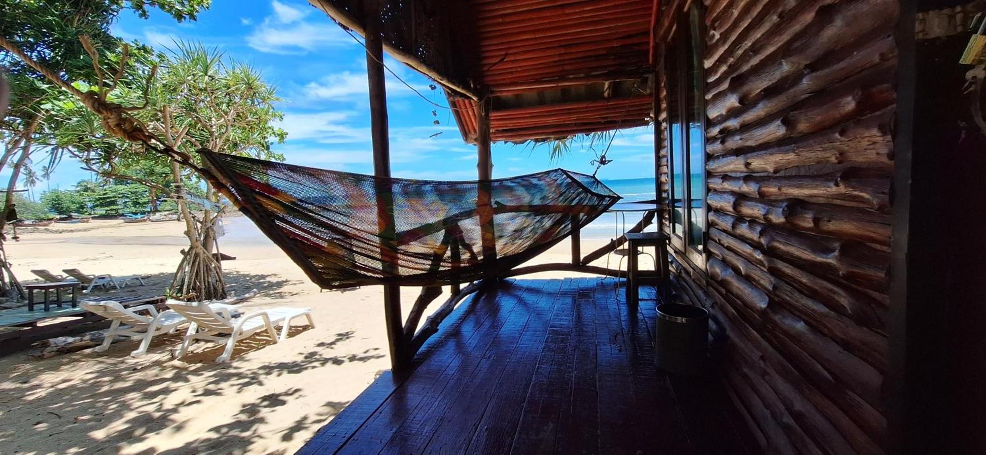 Breizh Cape Beach Bungalows Koh Lanta Exterior photo