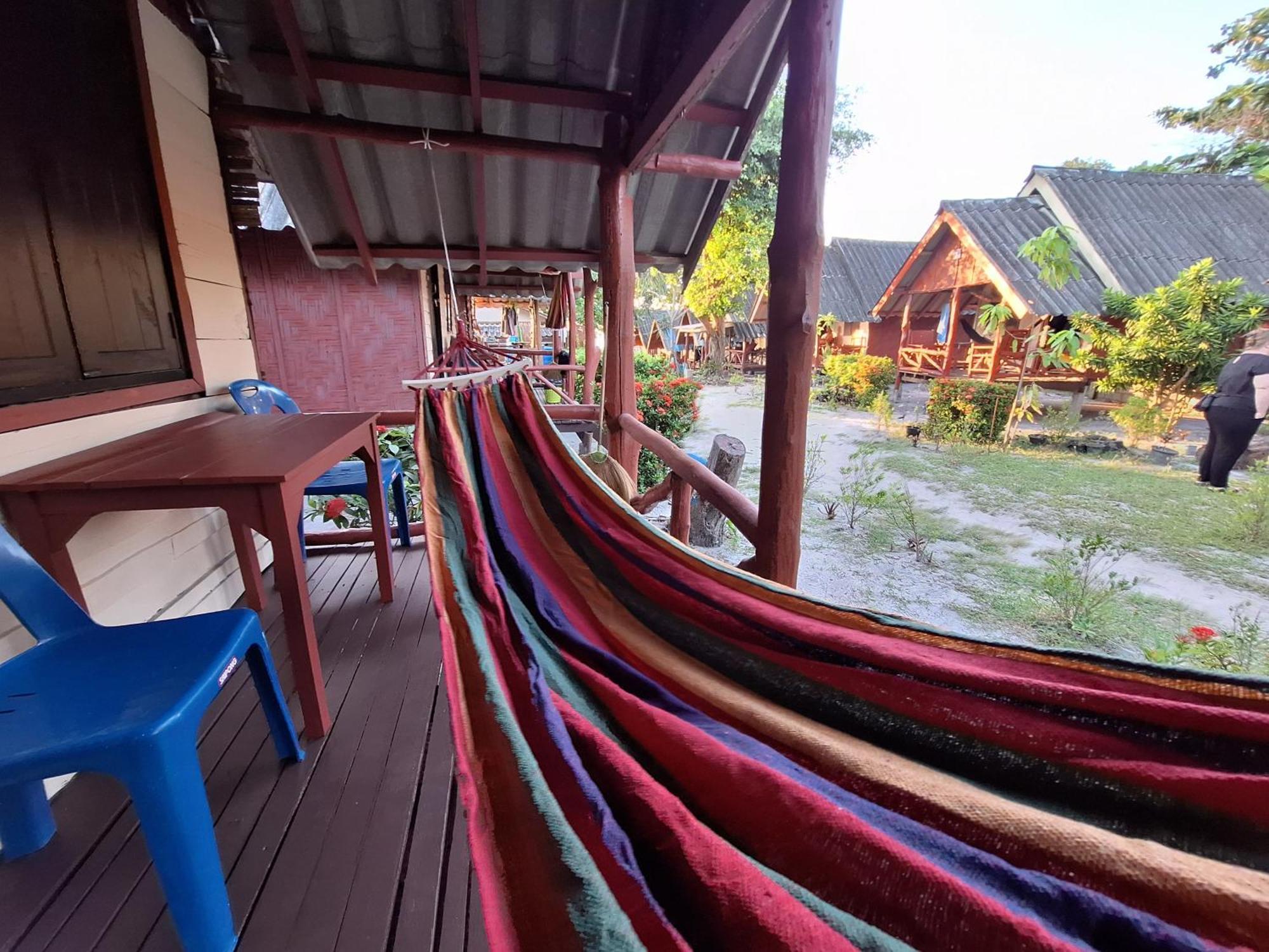 Breizh Cape Beach Bungalows Koh Lanta Exterior photo